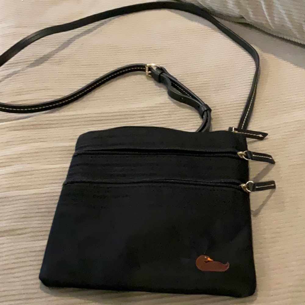 Dooney and Bourke crossbody purse